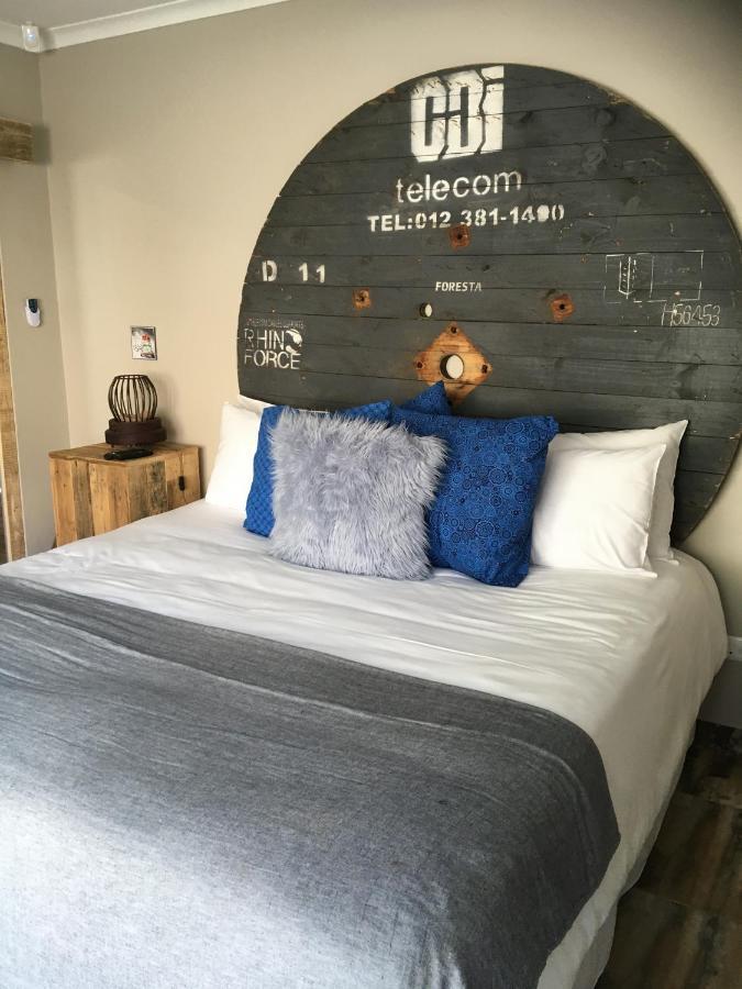 Log Inn East London Luaran gambar