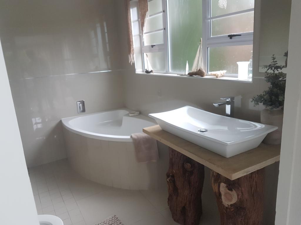 Log Inn East London Luaran gambar