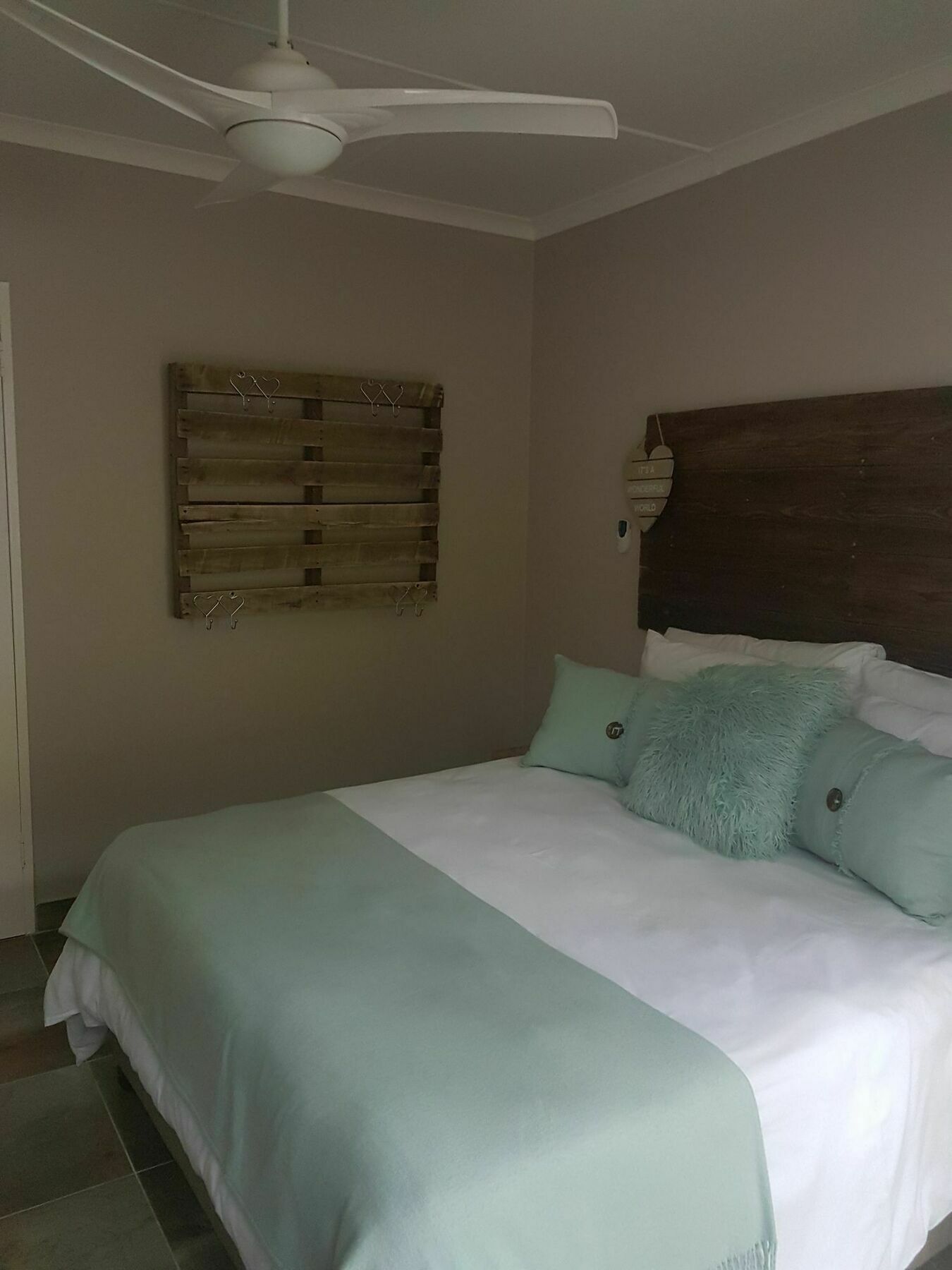 Log Inn East London Luaran gambar