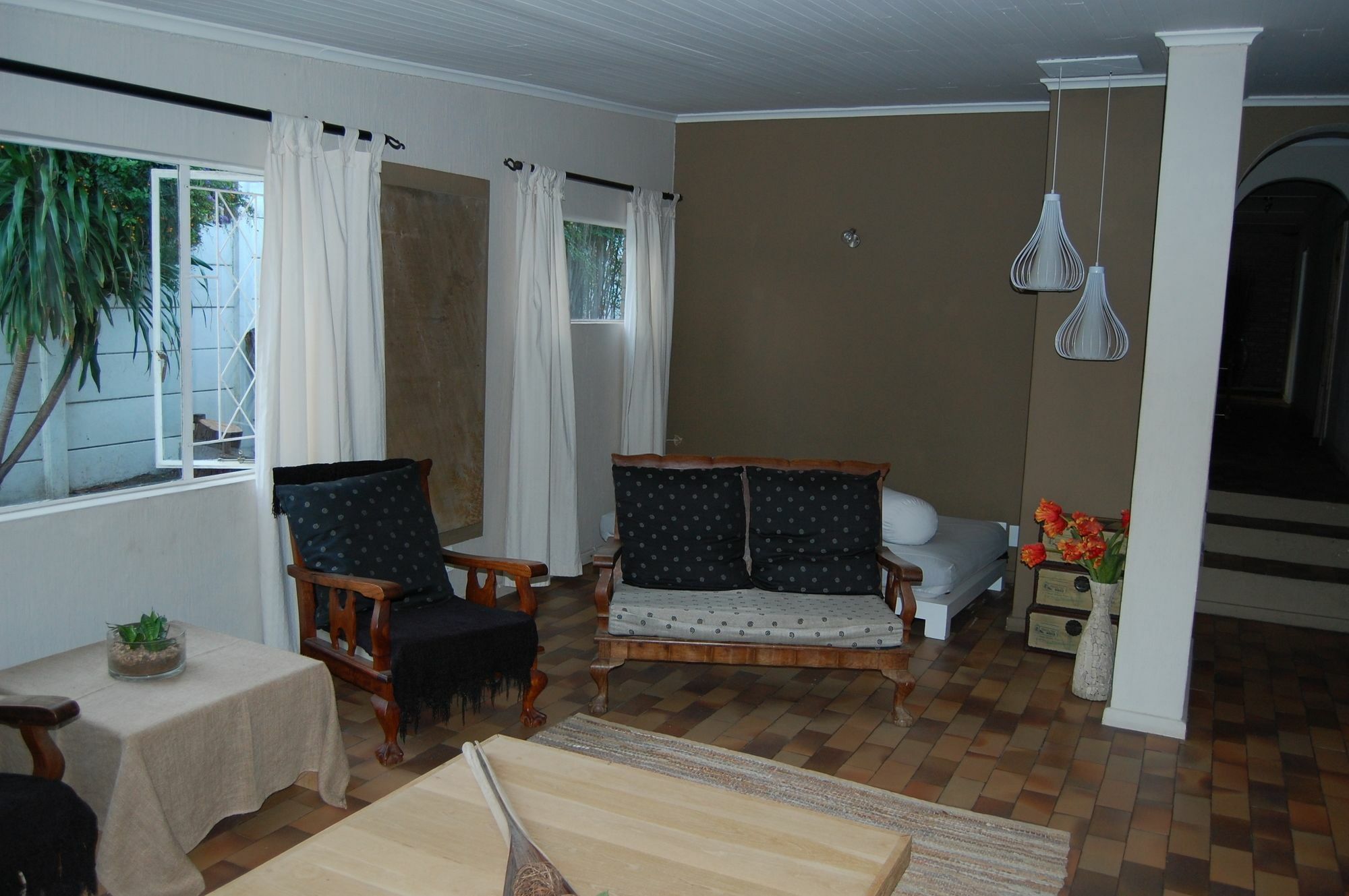 Log Inn East London Luaran gambar